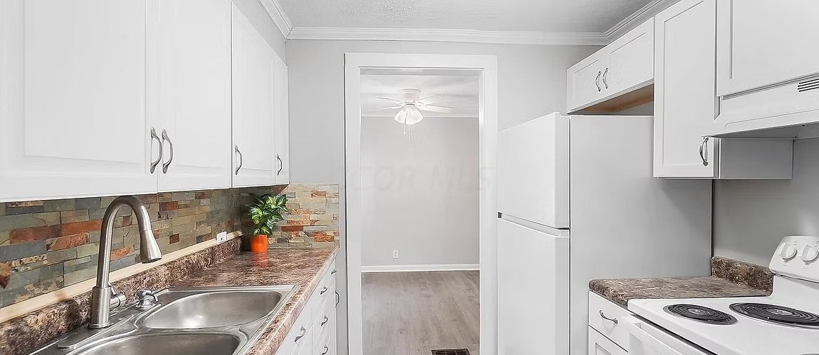 A Clean Kitchen in a Supportive Housing Residence for Intensive Outpatient Care in Columbus, OH