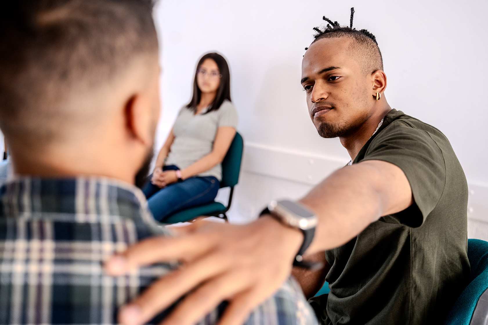 Patients Engaged in a Counseling Session as Part of Medication-Assisted Treatment in Columbus, OH
